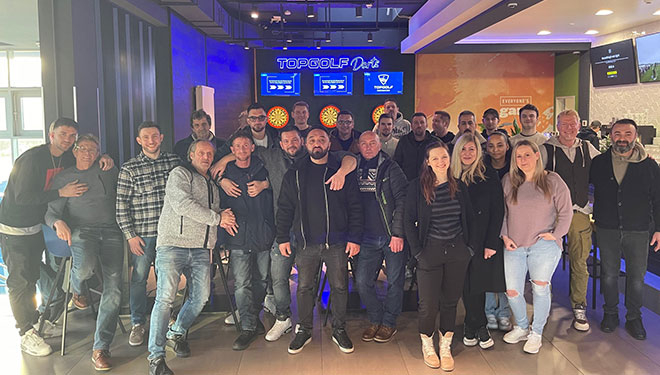 Das Team der Haakshorst Rohrtechnik bei der Jahresunterweisung 2026 im TOPGOLF in Oberhausen